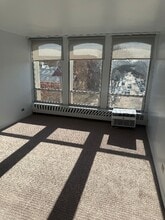 1450 E 55th Pl in Chicago, IL - Foto de edificio - Building Photo