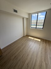 922 E 28th St, Unit S3 in Hialeah, FL - Building Photo - Building Photo