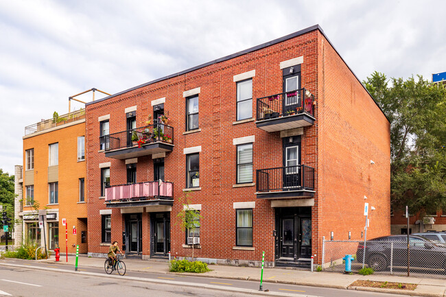 1834-1846 De Maisonneuve Boul E in Montréal, QC - Building Photo - Primary Photo