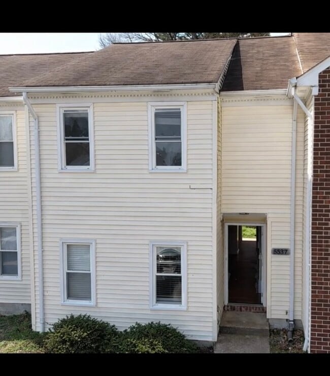 5537 Lynbrook Lndg in Virginia Beach, VA - Building Photo - Building Photo