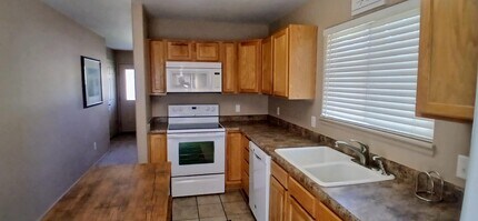 672 Theresea Ct in Grand Junction, CO - Building Photo - Building Photo