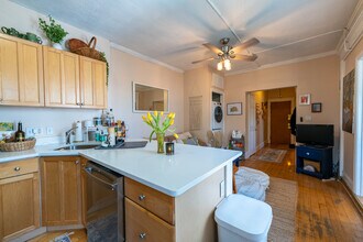 43 Park Vale Ave, Unit 11 in Boston, MA - Building Photo - Building Photo