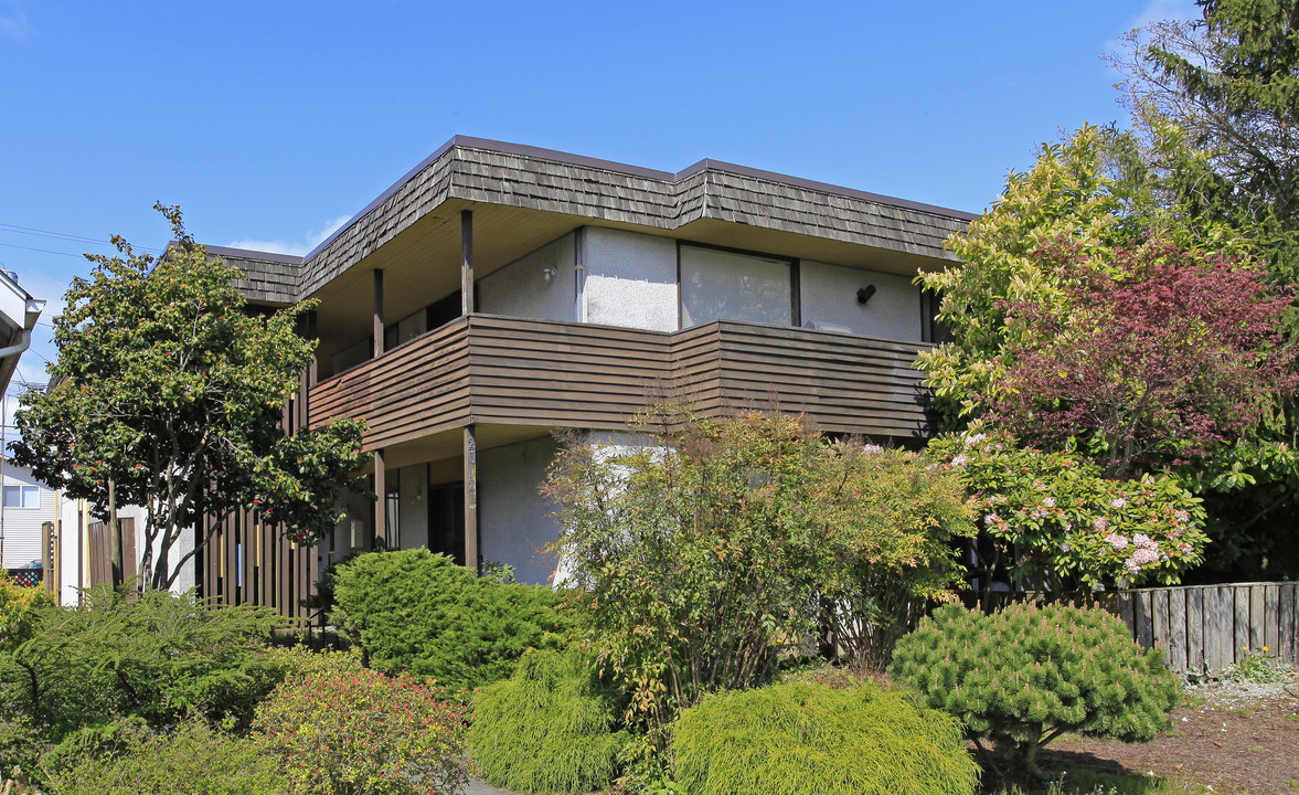 2012 Colby Ave in Everett, WA - Foto de edificio