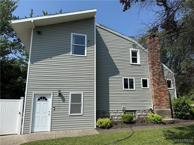 7211 Packard Rd in Niagara Falls, NY - Building Photo - Building Photo