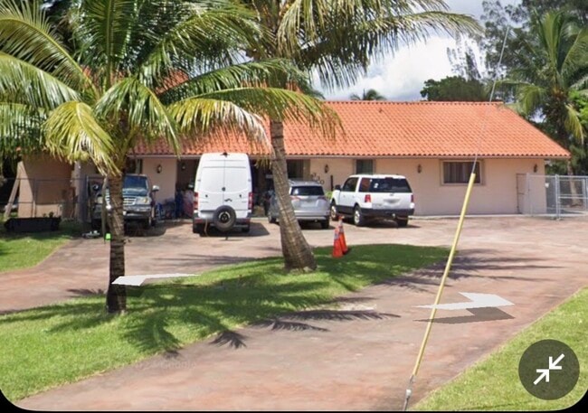 property at 330 Northwest Dr