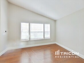 3641 Caroline Vale Blvd in Jacksonville, FL - Building Photo - Building Photo