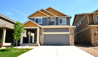 2838 Denver Dr in Fort Collins, CO - Building Photo