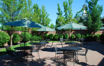 Cedar Creek Village I in Spokane, WA - Foto de edificio - Building Photo