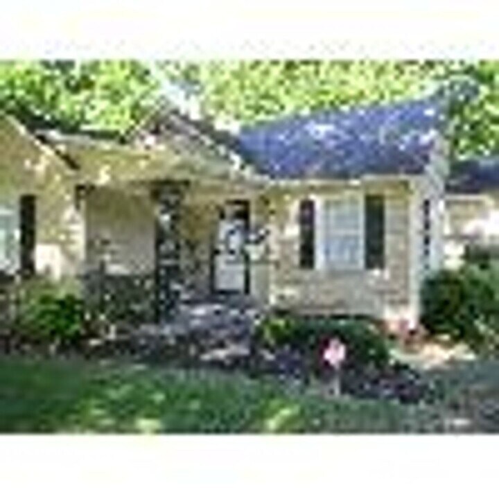 1037 W Walthal Cir in Memphis, TN - Building Photo