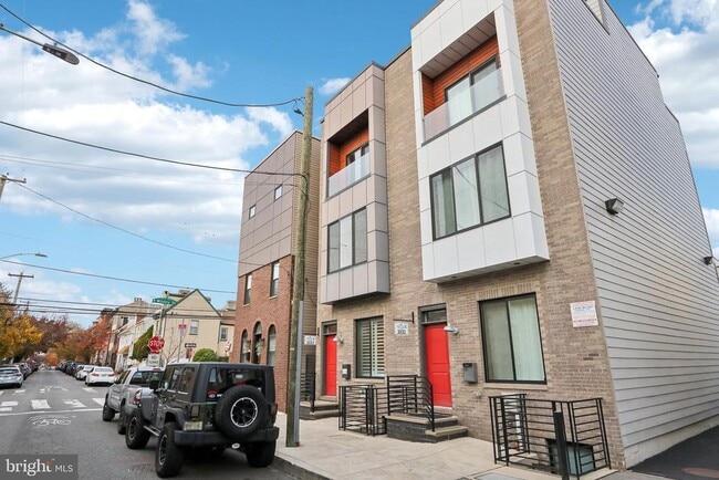 1033 Marlborough St in Philadelphia, PA - Building Photo - Building Photo