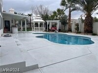 7230 Real Quiet Dr in Las Vegas, NV - Foto de edificio - Building Photo