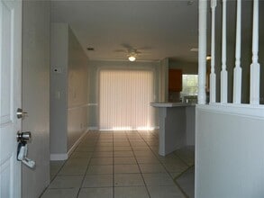 2412 Greenwood St in Deltona, FL - Building Photo - Building Photo