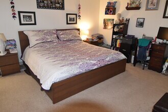72 Centre St-Unit -7D in Brookline, MA - Building Photo - Building Photo