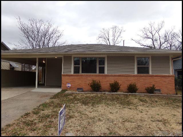 property at 305 W I Ave