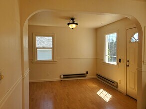2814 Holman St in Bremerton, WA - Building Photo - Building Photo
