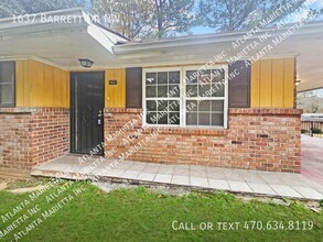 1637 Barrett Dr NW in Atlanta, GA - Building Photo - Building Photo