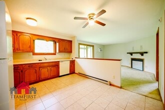 488 S Good Hope Rd in De Pere, WI - Building Photo - Building Photo