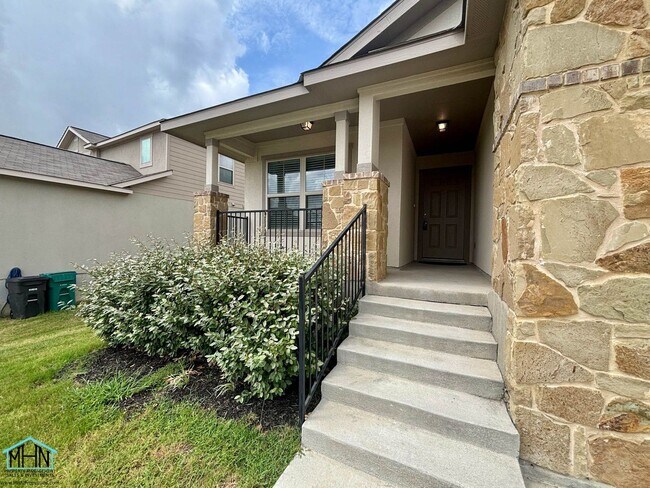 15247 Comanche Gard in San Antonio, TX - Building Photo - Building Photo