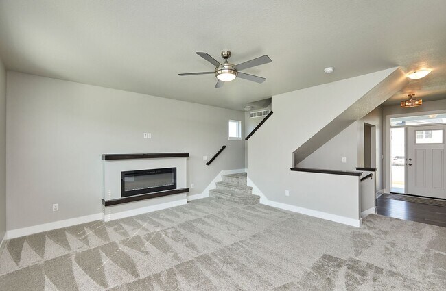 670 SE Drumlin Dr in Waukee, IA - Foto de edificio - Building Photo