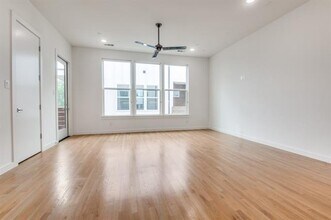 1510 N Washington Ave in Dallas, TX - Building Photo - Building Photo