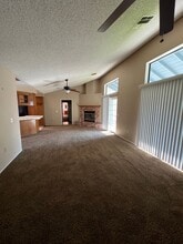 2201 Renfro Rd in Bakersfield, CA - Building Photo - Building Photo