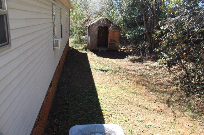 property at 4797 Briar Ct