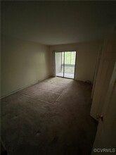 10142 Iron Mill Rd in Richmond, VA - Building Photo - Building Photo