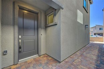 1498 Marsh Bird St in Las Vegas, NV - Building Photo - Building Photo