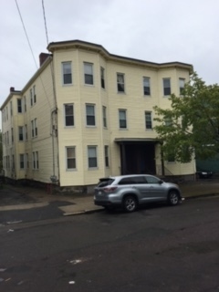 67-69 Clark Ave in Chelsea, MA - Foto de edificio - Building Photo