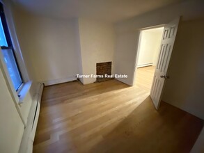 222 Cambridge St, Unit 1 in Boston, MA - Building Photo - Building Photo