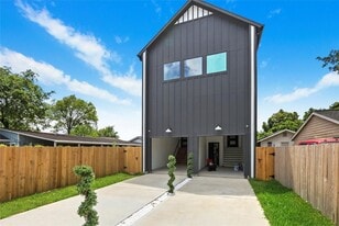 3407 Sakowitz St in Houston, TX - Building Photo