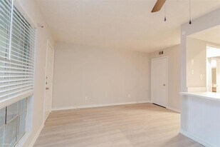 4501 Witham Ln in Austin, TX - Building Photo