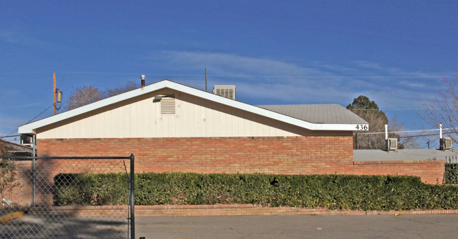 436-444 Charleston St SE in Albuquerque, NM - Foto de edificio - Building Photo