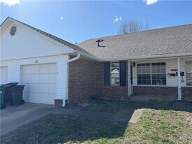 312 S 11th Pl in Rogers, AR - Building Photo