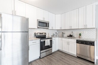 Brookside Gardens in Bridgeport, CT - Foto de edificio - Interior Photo