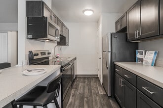Village Square Apartments in Kalamazoo, MI - Foto de edificio - Interior Photo