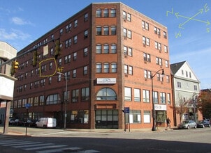 24 Park St, Unit 4F in Attleboro, MA - Building Photo - Building Photo