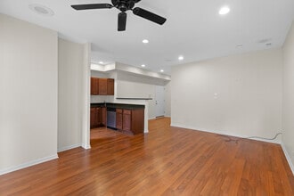 7717 N Marshfield Ave in Chicago, IL - Building Photo - Building Photo