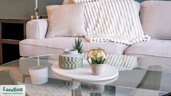 1950 Winrock Blvd in Houston, TX - Building Photo