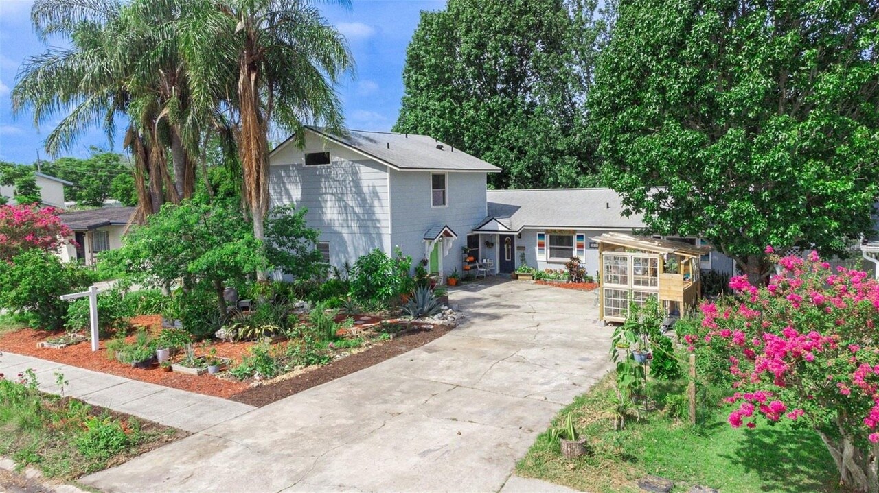 1855 Eastbrook Blvd in Winter Park, FL - Building Photo