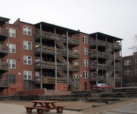 280 Oak St in Holyoke, MA - Building Photo - Building Photo