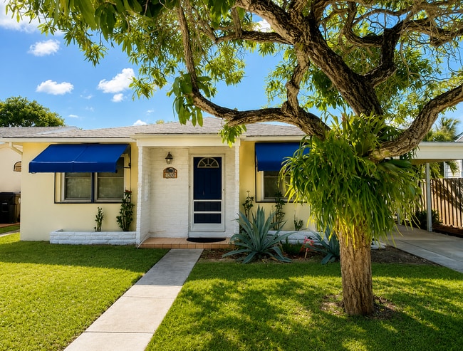 property at 1209 N M St