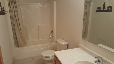 2643 IL-178 in Utica, IL - Building Photo - Building Photo