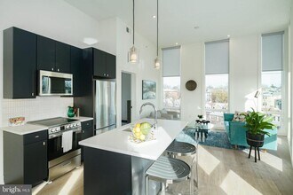 5013 Springfield Ave in Philadelphia, PA - Building Photo - Building Photo
