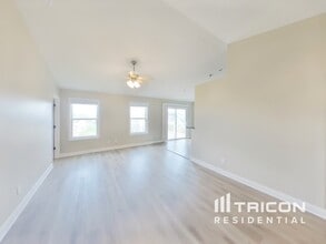 1115 Marathon Dr in Foristell, MO - Building Photo - Building Photo