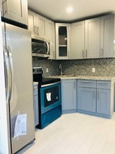 52 E 17th St in Hialeah, FL - Building Photo - Building Photo