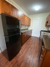 2001 Commonwealth Ave, Unit 1 in Boston, MA - Foto de edificio - Building Photo