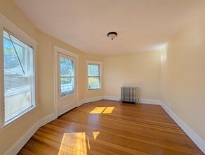 58 Monument St, Unit 2 in Medford, MA - Building Photo - Building Photo