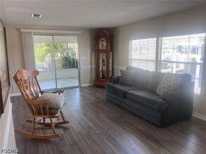 947 Strongbox Ln in North Fort Myers, FL - Building Photo - Building Photo