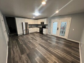 4368 W Welby Hills Dr in West Jordan, UT - Building Photo